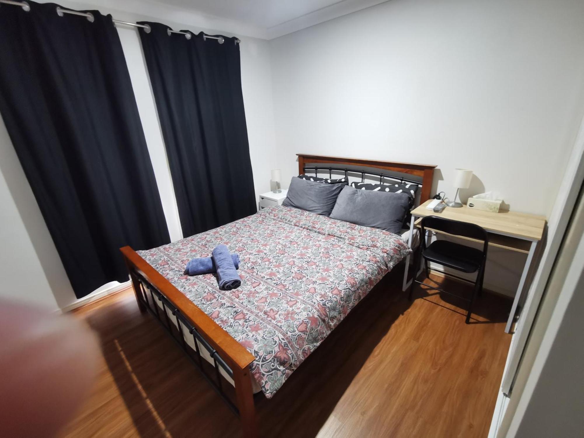 Shared House With Other Guests Near Shopping Center And Theme Parks Apartment Gold Coast Exterior photo
